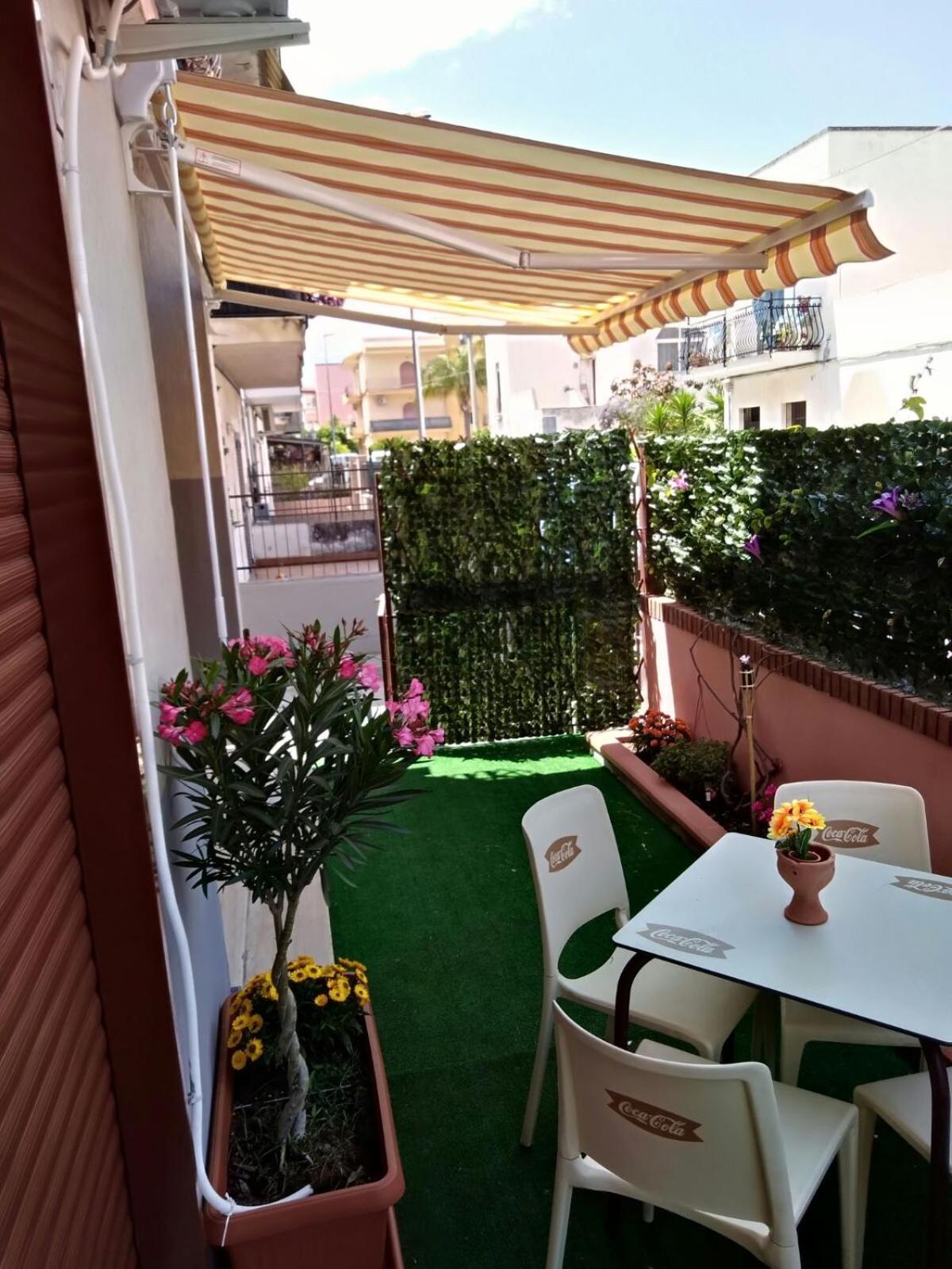 Holiday House Marlin Giardini Naxos Dış mekan fotoğraf